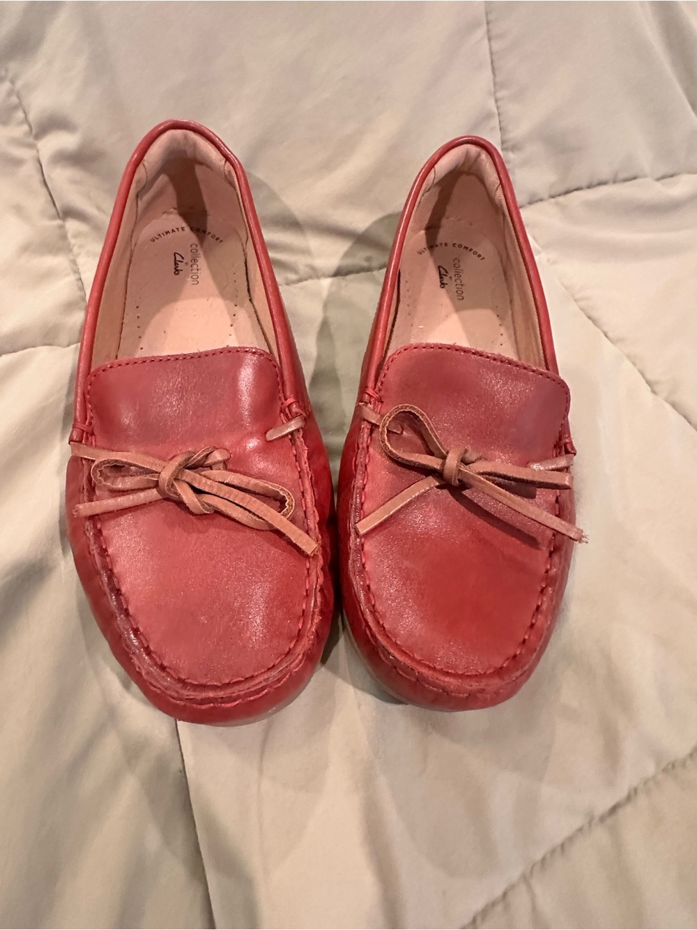 Clarks Women’s Coral-Red Leather Moccasin Loafers with Bow